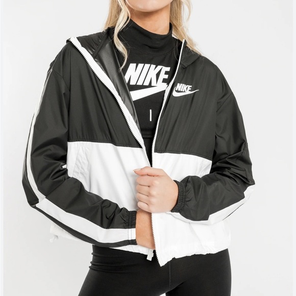 Nike windbreaker - Picture 1 of 5
